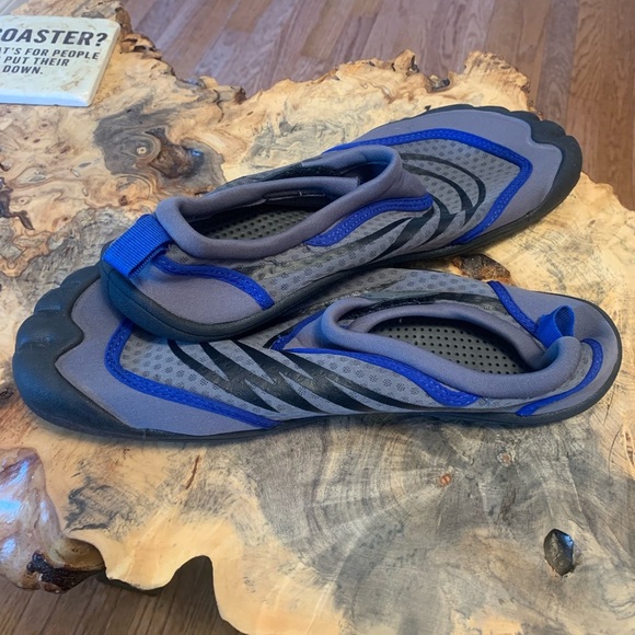 Men's Grey & Blue Water Shoes - Size 9/10 - Aqua Sport - Picture 3 of 10